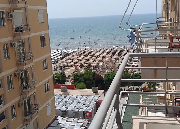 Beni Te Pallati Blumare Shengjin